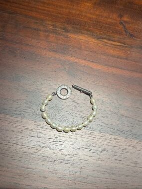 Tiffany & Co. Pearl Beaded Toggle Bracelet 7” with Pouch